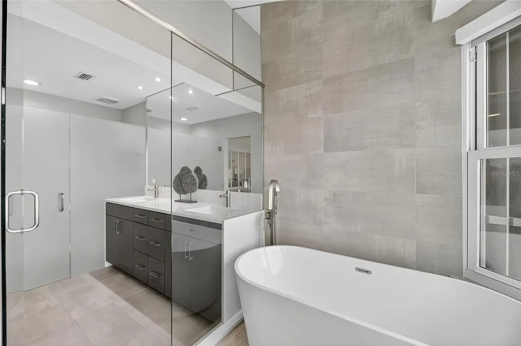 160 Marina Del Rey Court Clearwater Beach FL 33767