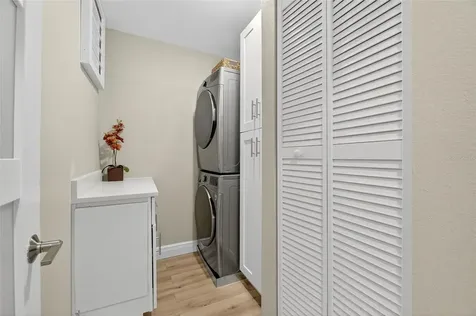 160 Marina Del Rey Court Clearwater Beach FL 33767