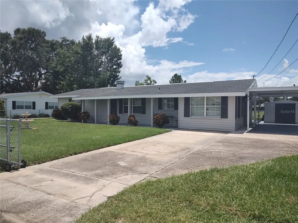 220 Lakeshore Drive N. Lake Wales FL 33859