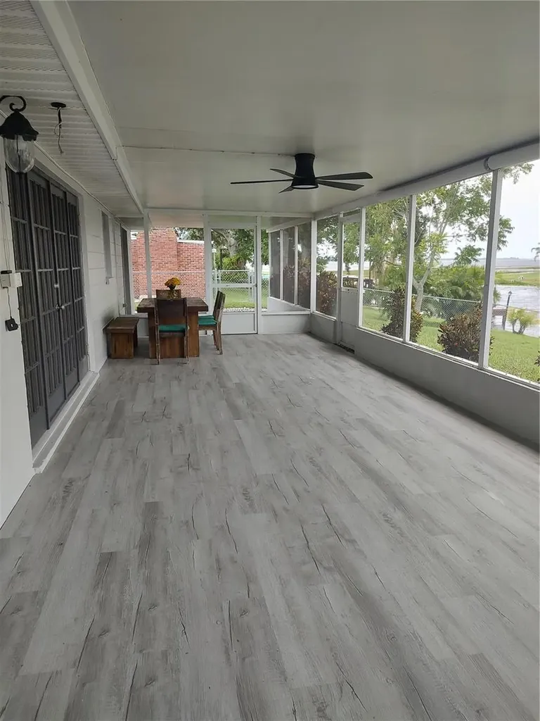 220 Lakeshore Drive N. Lake Wales FL 33859