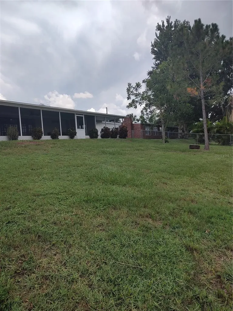 220 Lakeshore Drive N. Lake Wales FL 33859