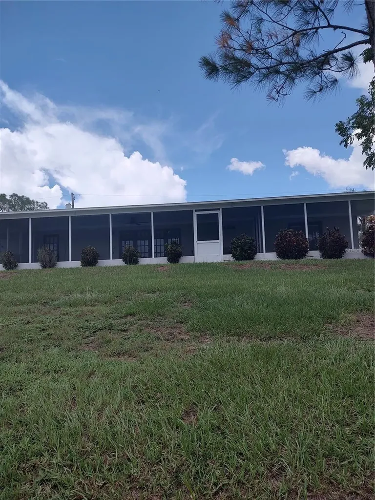 220 Lakeshore Drive N. Lake Wales FL 33859