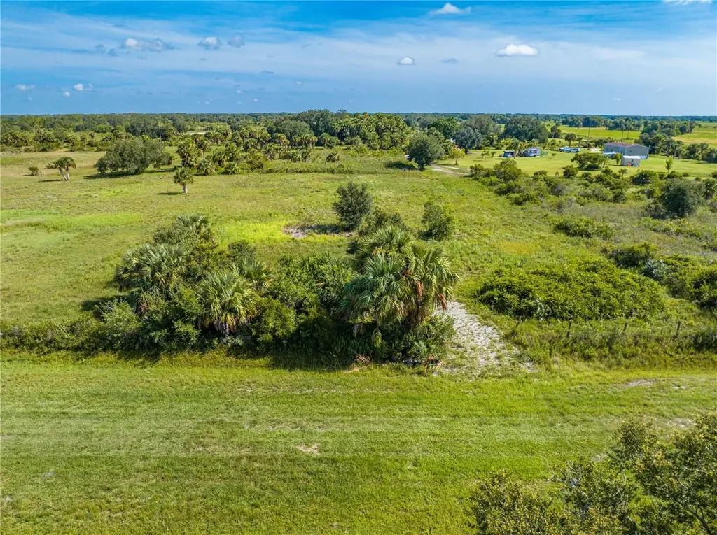 14517 NW 282nd Street Okeechobee FL 34972