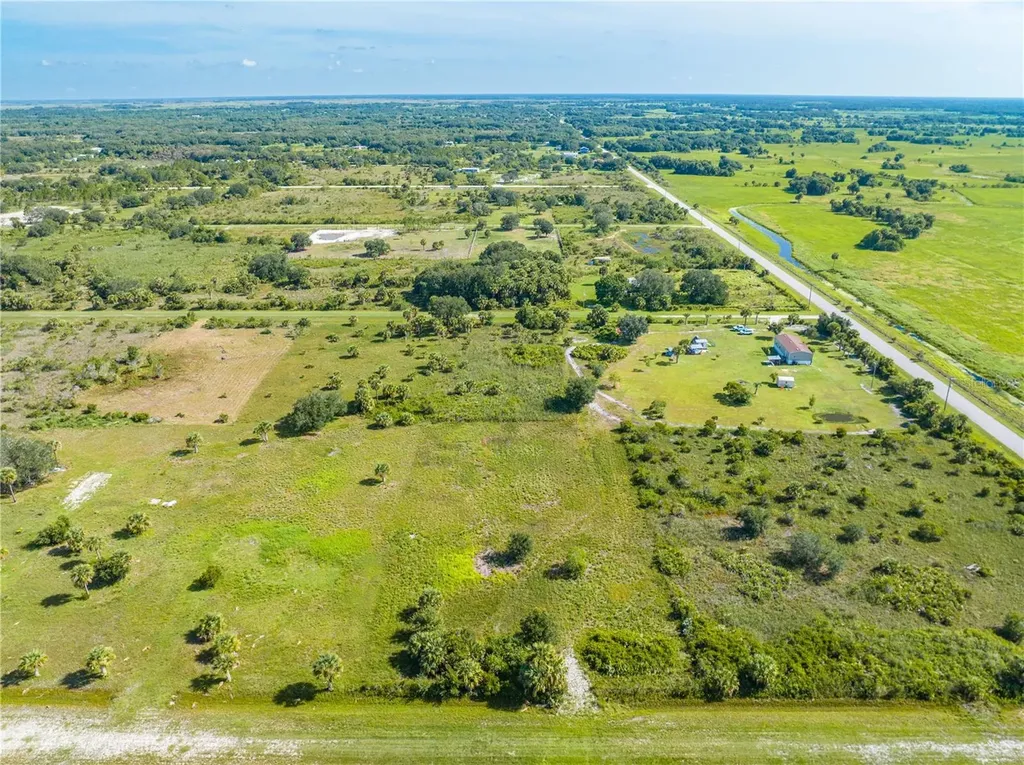 14517 NW 282nd Street Okeechobee FL 34972