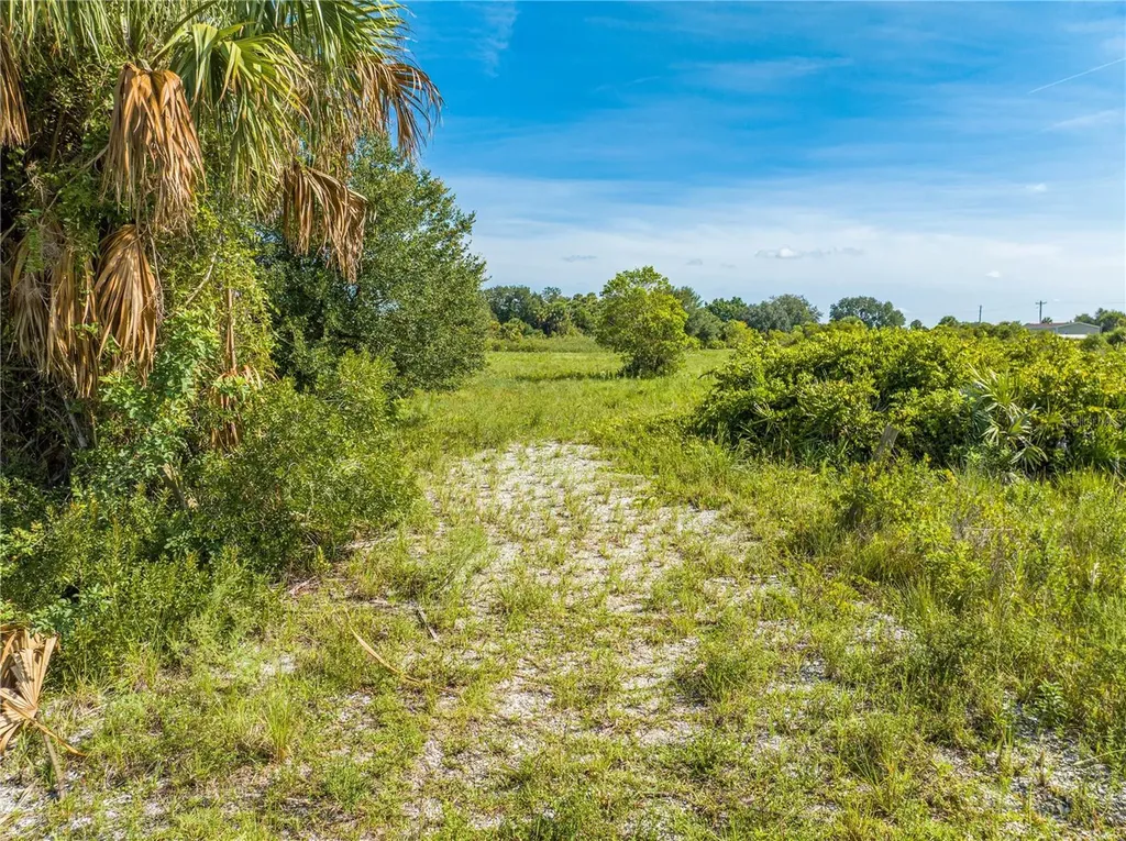 14517 NW 282nd Street Okeechobee FL 34972