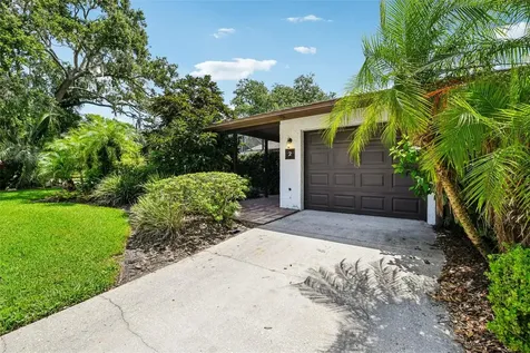 2 Huntley Court Haines City FL 33844