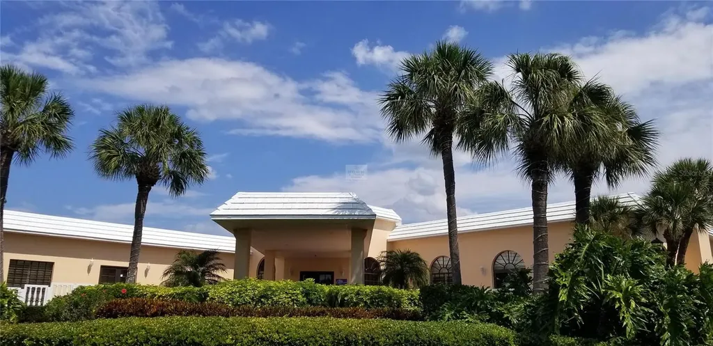 6650 Sunset Way St Pete Beach FL 33706