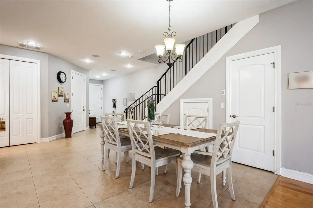 10422 La Mirage Court Tampa FL 33615