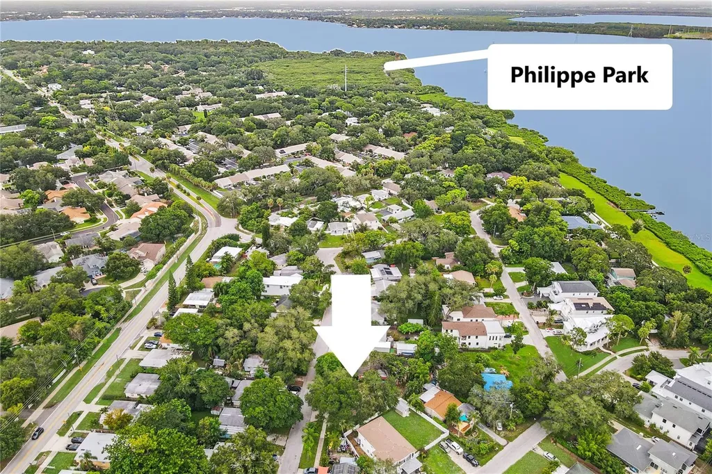 1050 Conant Avenue Safety Harbor FL 34695