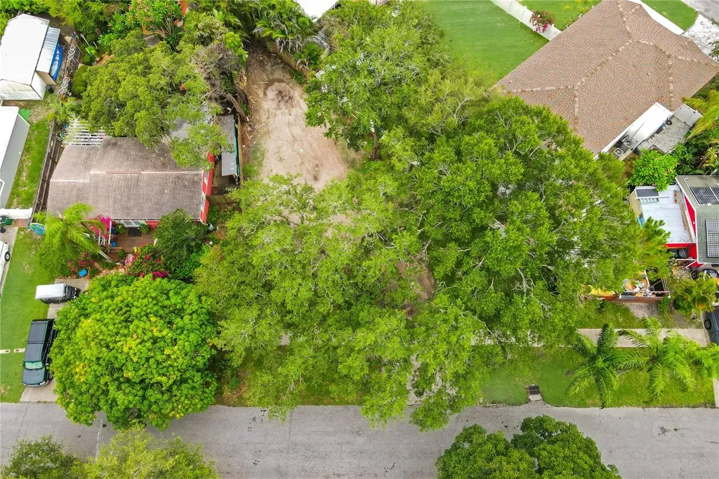 1050 Conant Avenue Safety Harbor FL 34695