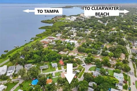 1050 Conant Avenue Safety Harbor FL 34695