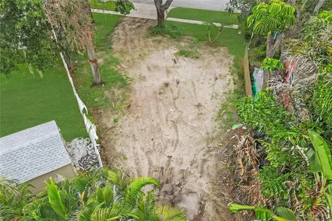 1050 Conant Avenue Safety Harbor FL 34695