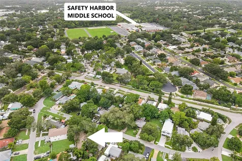 1050 Conant Avenue Safety Harbor FL 34695
