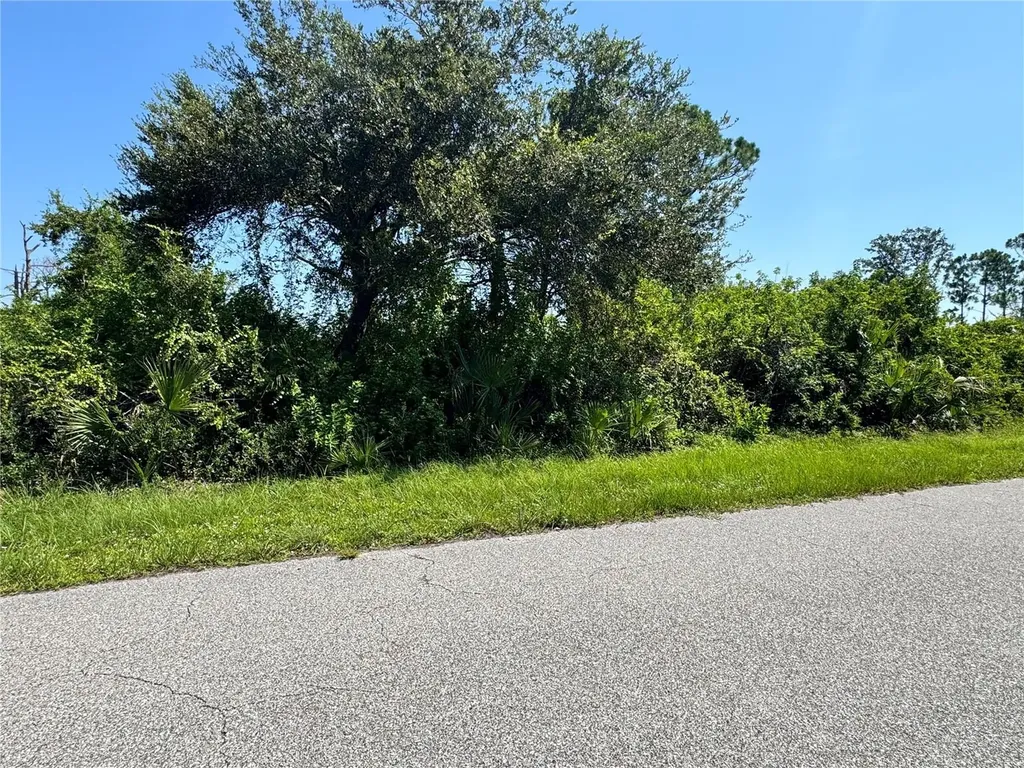 12412 Sunniland Avenue Port Charlotte FL 33981