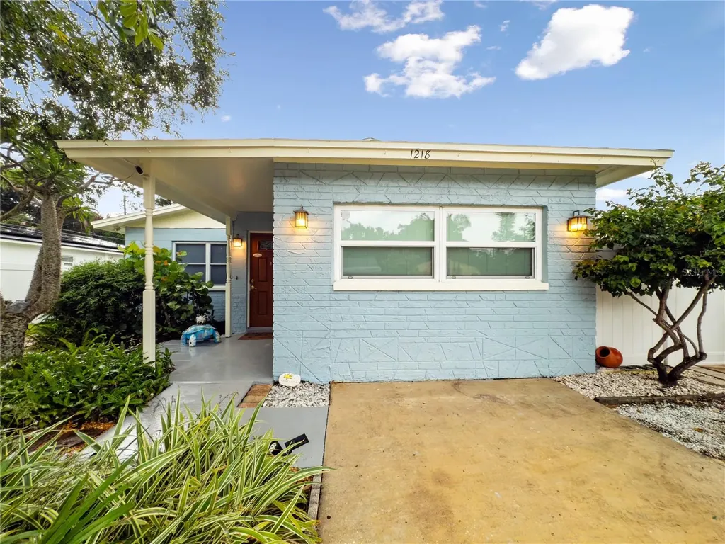1218 Freemont Street S Gulfport FL 33707