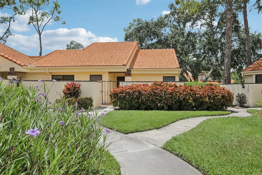 5387 Huntingwood Court Sarasota FL 34235
