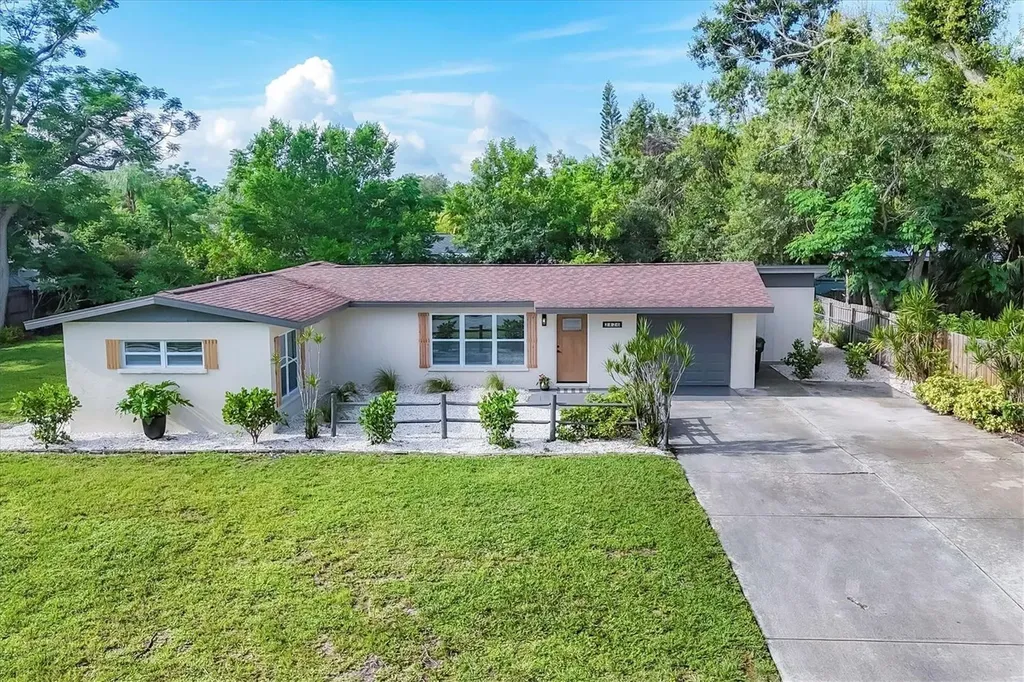 2426 Calamonga Lane Sarasota FL 34239