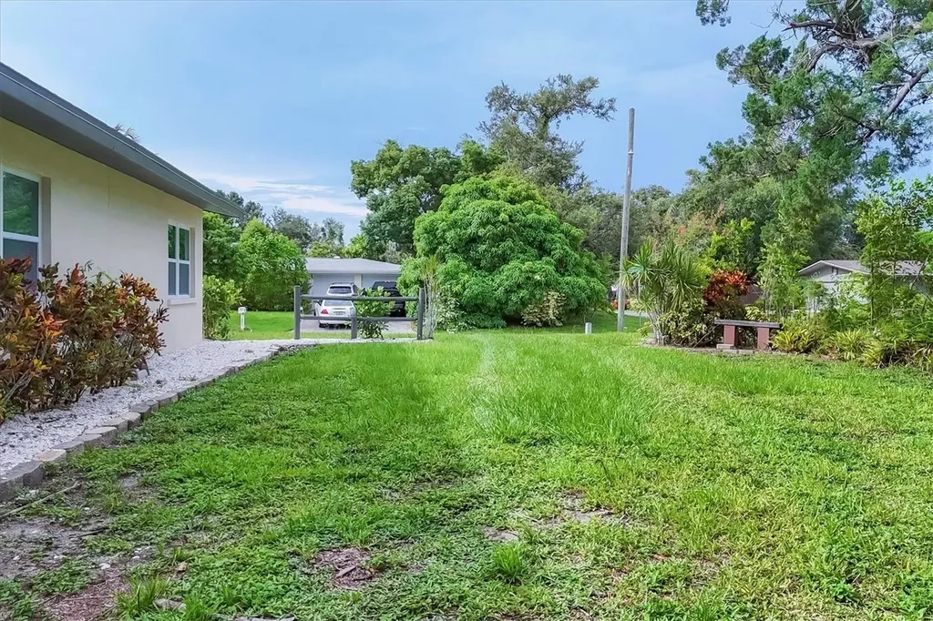 2426 Calamonga Lane Sarasota FL 34239