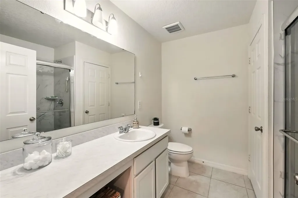3240 Casa Del Rey Avenue Kissimmee FL 34746
