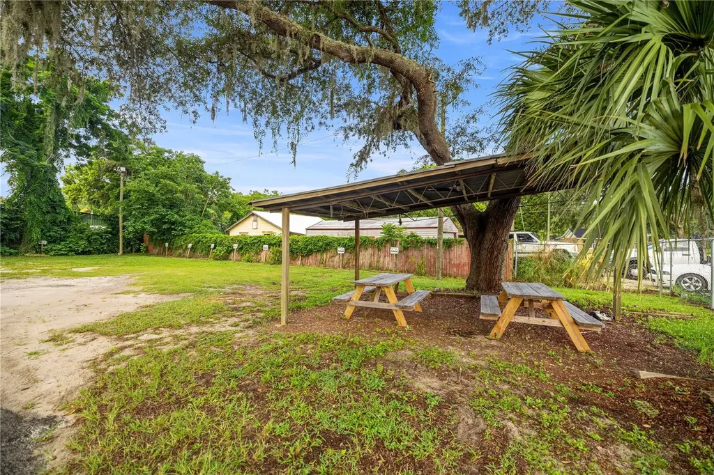 3170 Us Highway 441/27 Fruitland Park FL 34731