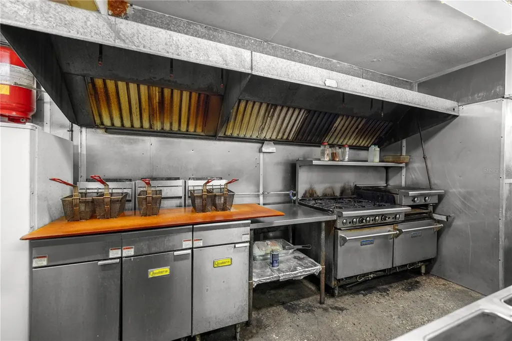 3170 Us Highway 441/27 Fruitland Park FL 34731