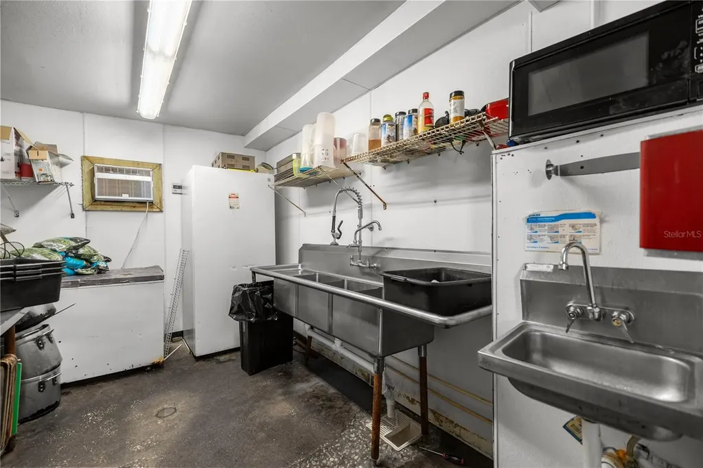 3170 Us Highway 441/27 Fruitland Park FL 34731