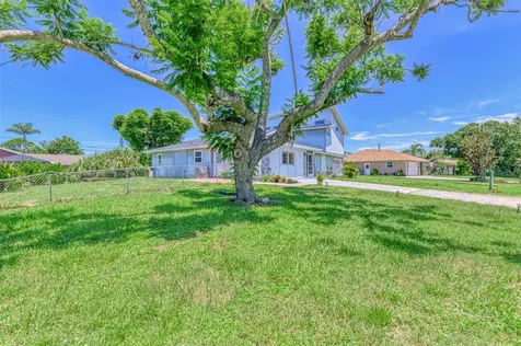 5864 Viola Road Venice FL 34293