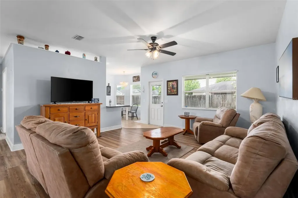 952 NW 231st Way Newberry FL 32669
