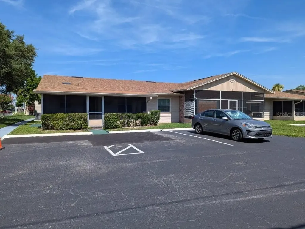 1001 Plantation Drive Kissimmee FL 34741