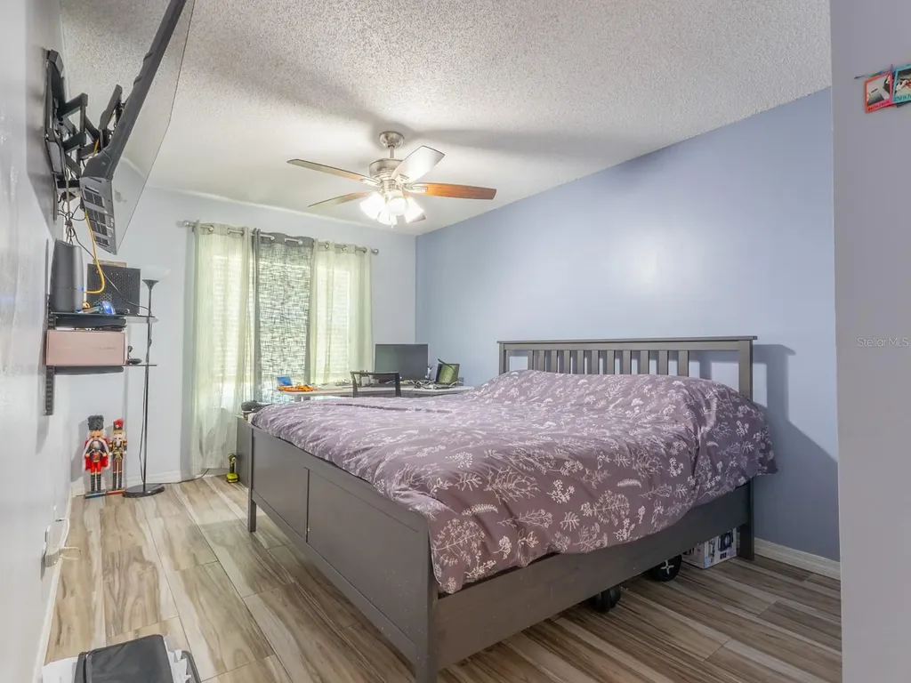 4252 Pershing Pointe Place Orlando FL 32822