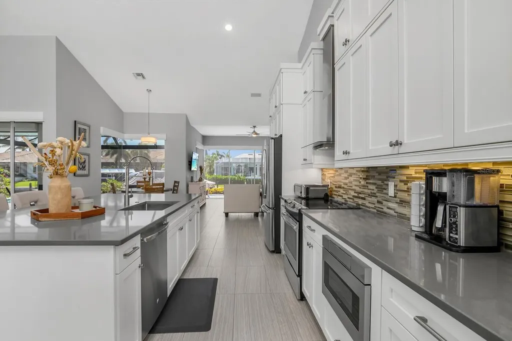 609 Crescent Street Marco Island FL 34145