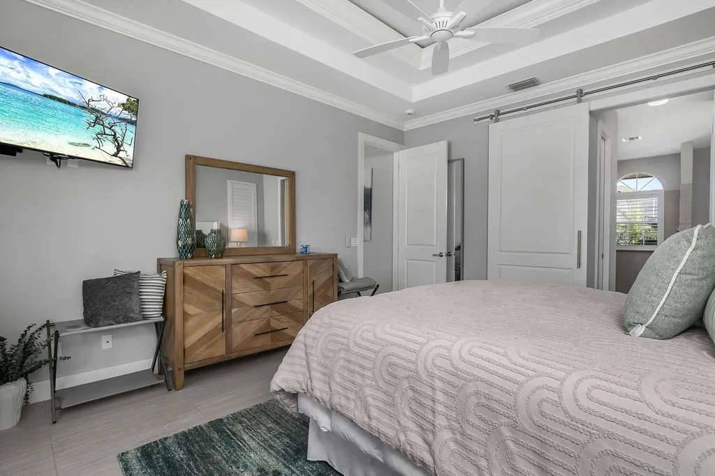 609 Crescent Street Marco Island FL 34145