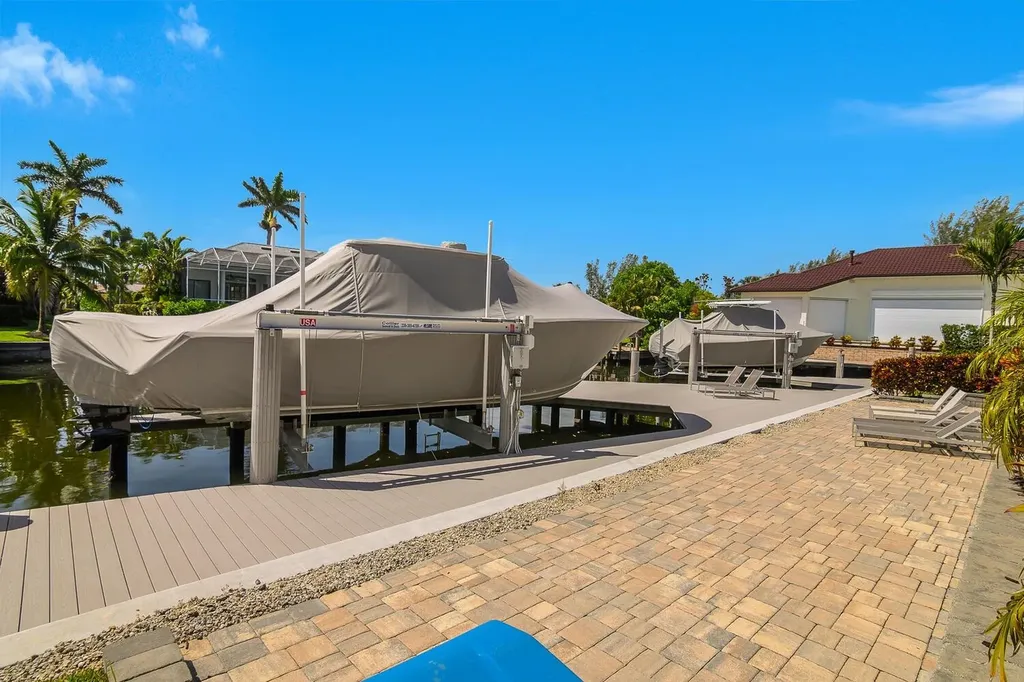 609 Crescent Street Marco Island FL 34145