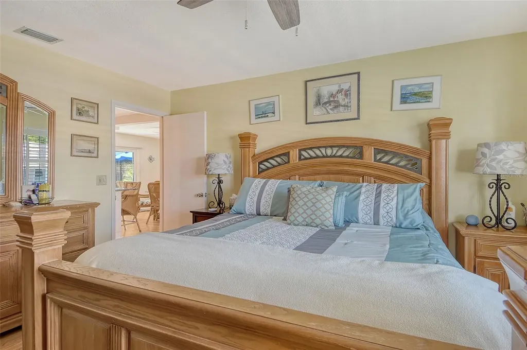 2308 Waterbluff Place Sarasota FL 34231