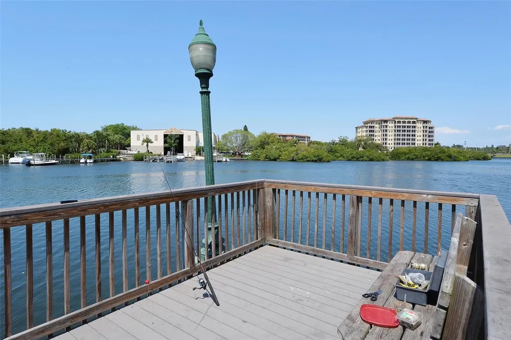 2308 Waterbluff Place Sarasota FL 34231
