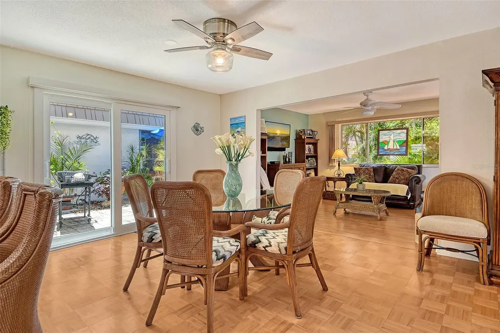 2308 Waterbluff Place Sarasota FL 34231