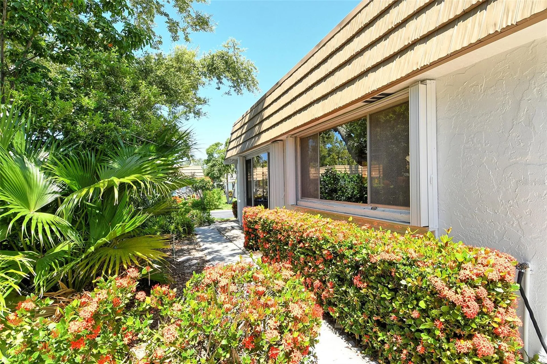 2308 Waterbluff Place Sarasota FL 34231