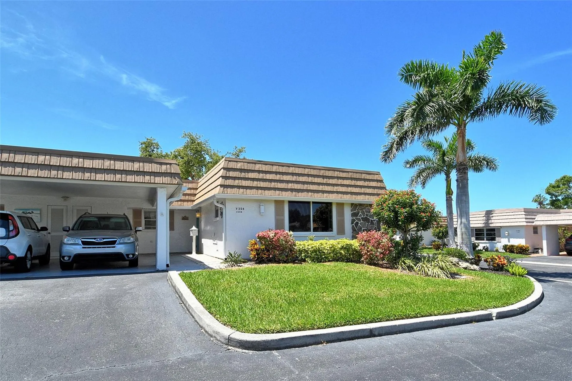 2308 Waterbluff Place Sarasota FL 34231