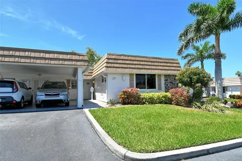 2308 Waterbluff Place Sarasota FL 34231
