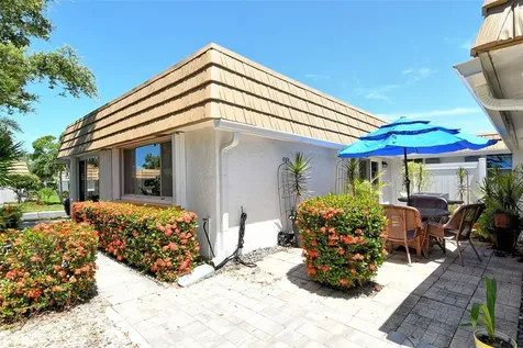 2308 Waterbluff Place Sarasota FL 34231