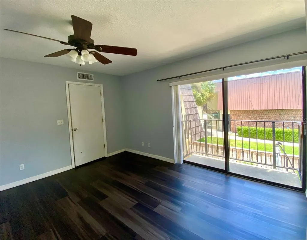 2942 Poplar Avenue Leesburg FL 34748