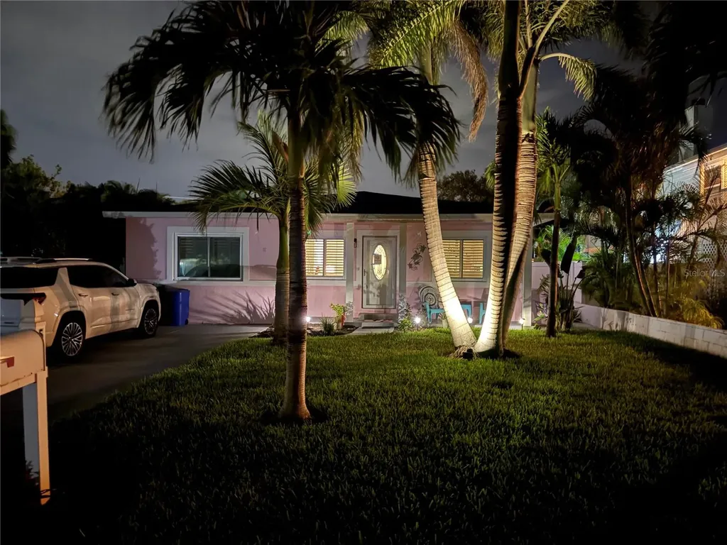 528 77th Avenue St Pete Beach FL 33706