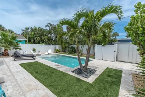 528 77th Avenue St Pete Beach FL 33706