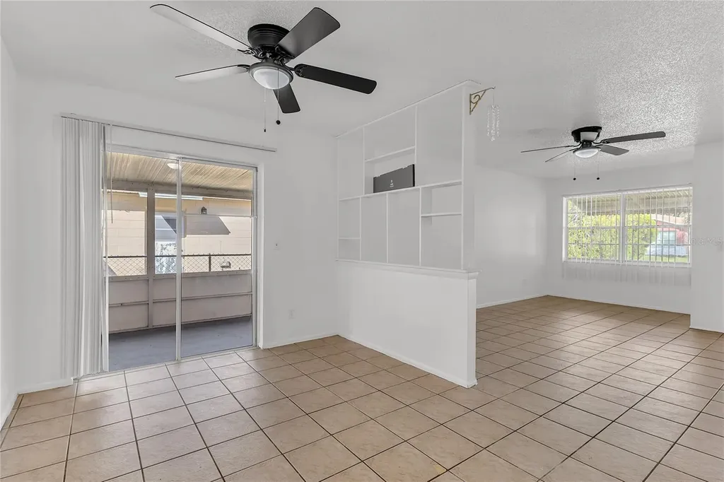 1305 Mill Creek Place Kissimmee FL 34744