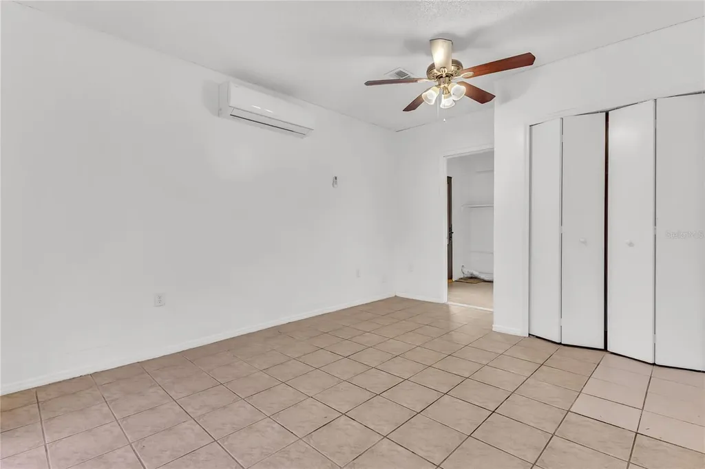 1305 Mill Creek Place Kissimmee FL 34744
