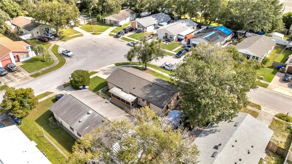 1305 Mill Creek Place Kissimmee FL 34744