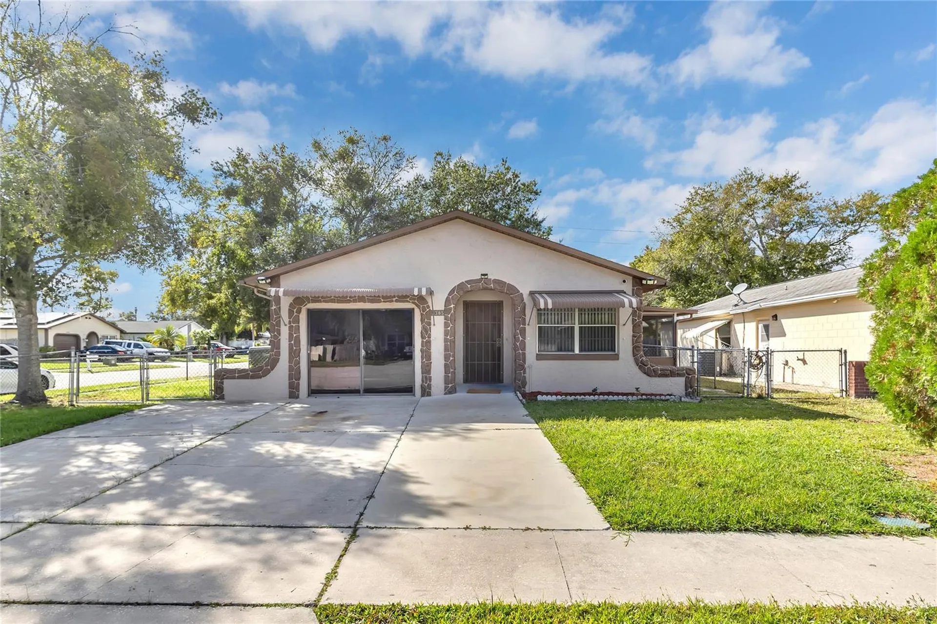 1305 Mill Creek Place Kissimmee FL 34744