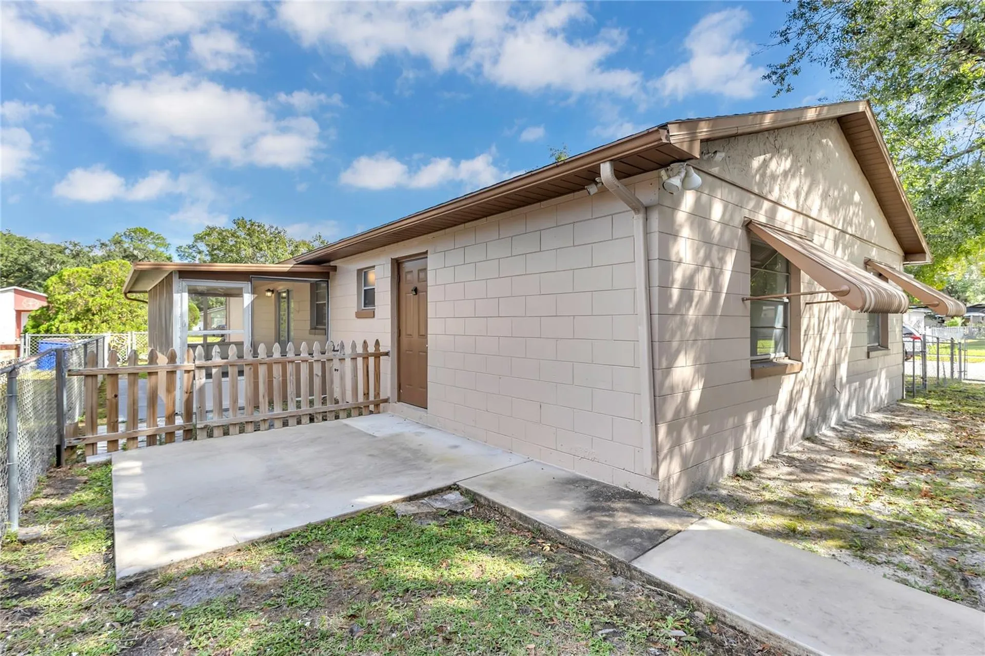 1305 Mill Creek Place Kissimmee FL 34744