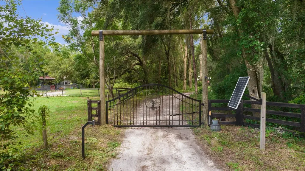 8284 County Road 209 Wildwood FL 34785