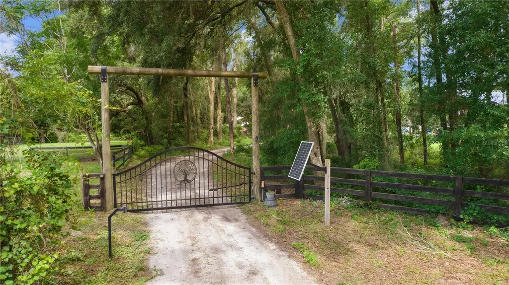 8284 County Road 209 Wildwood FL 34785